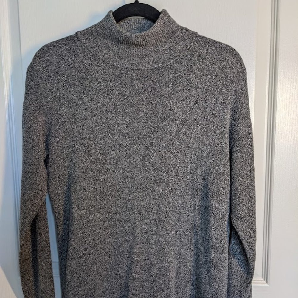 Ellen Tracy Turtleneck Sweater